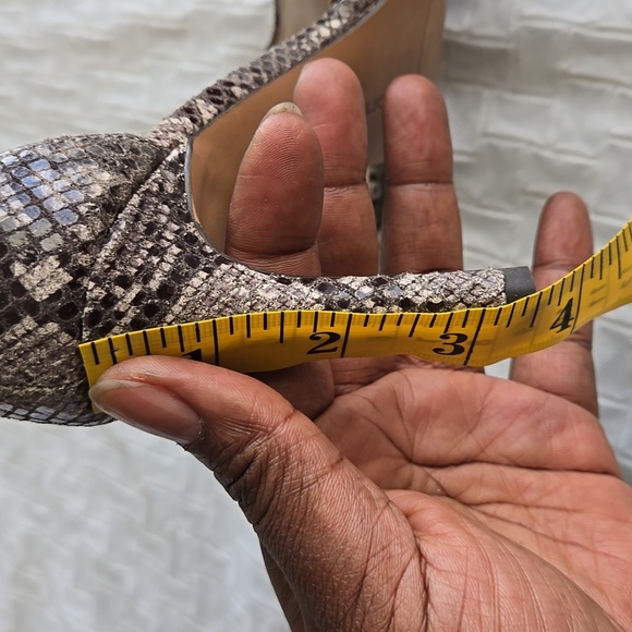 Banana Republic Women's Snakeskin Heels Mob Wife Elegant Feminine - Picture 7 of 12